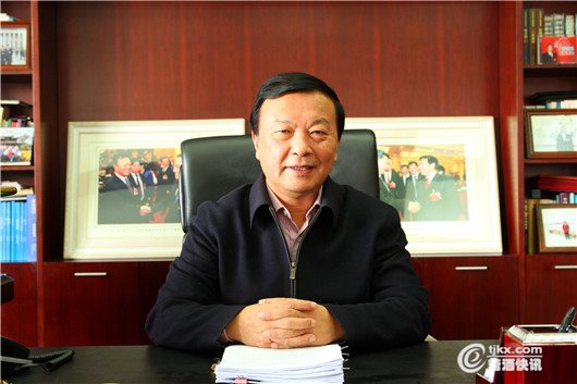 周素明.jpg