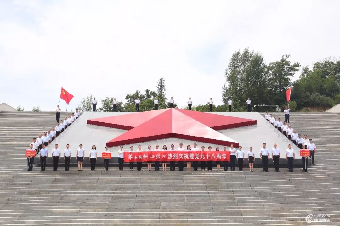 716.jpg