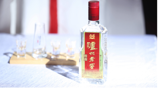 2泸州老窖特曲.png