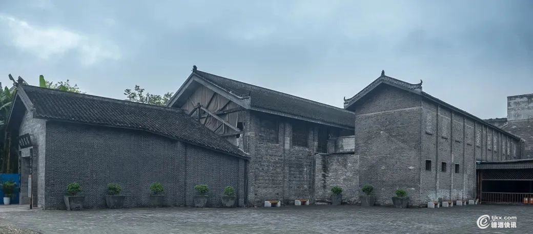 S4.jpg