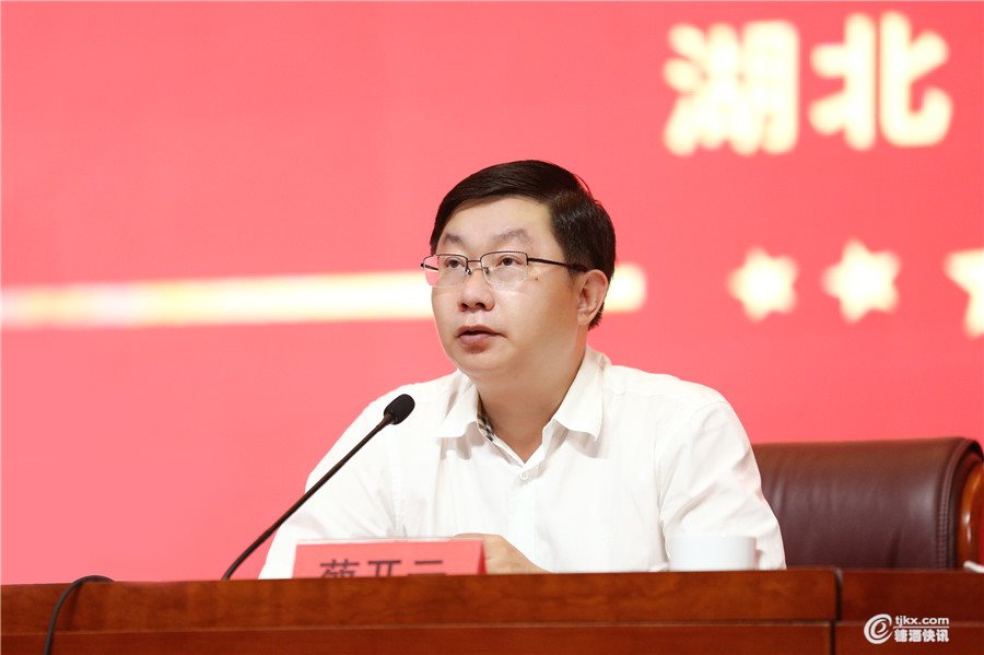 3 蔡开云部署中秋大战工作.jpg