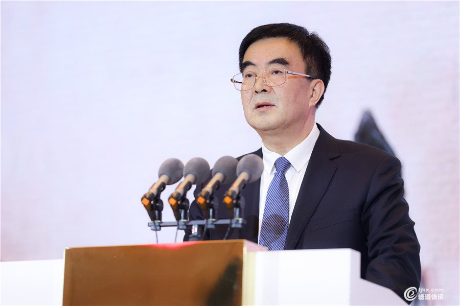 朱忠玉.jpg
