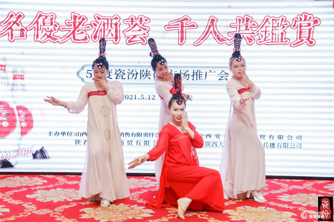 3表演.jpg