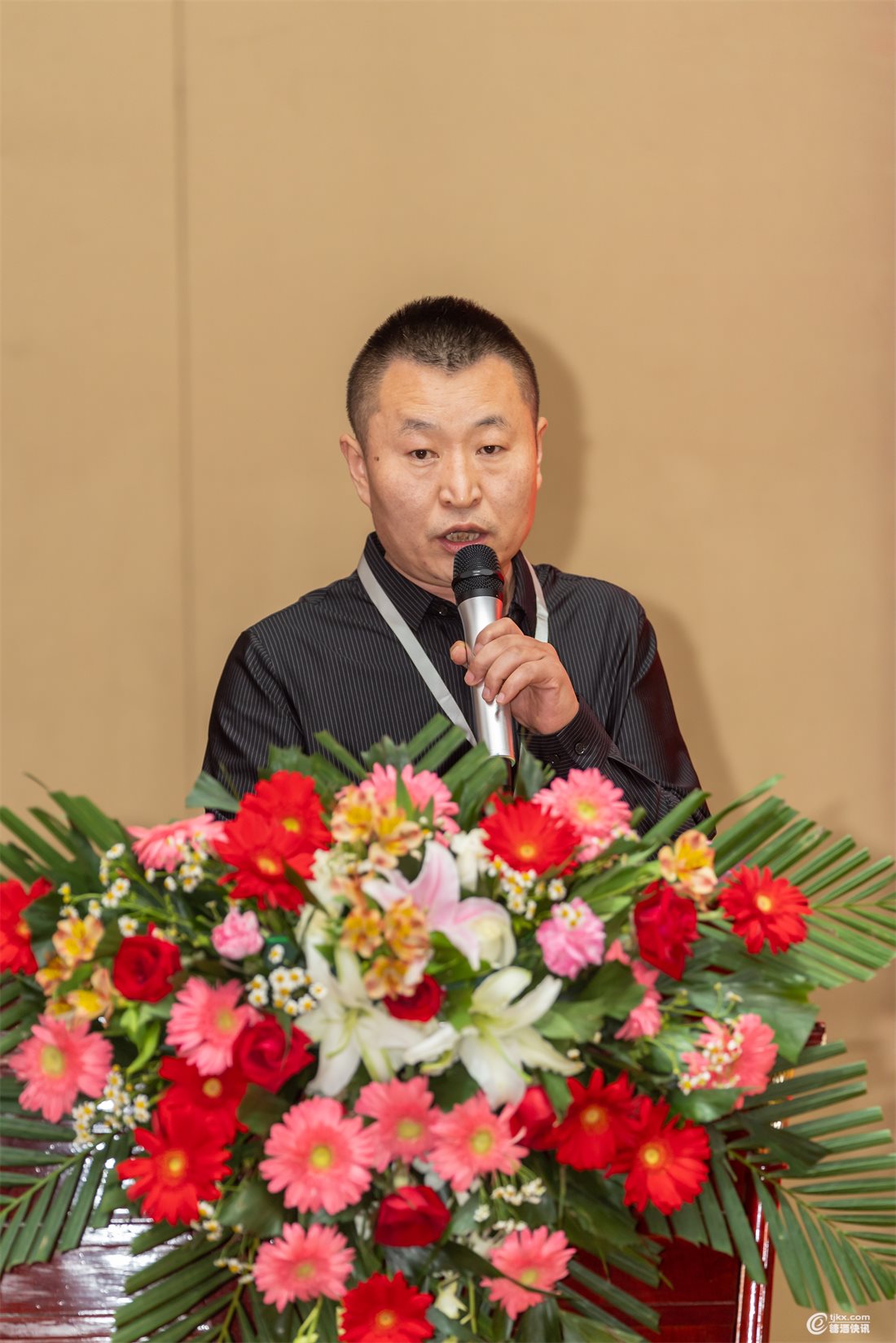 万顺张荣发.jpg