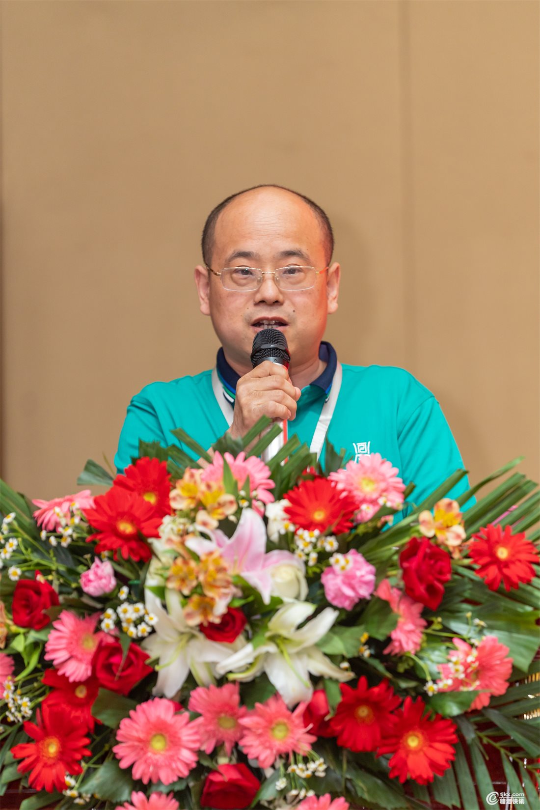 汉马马英.jpg